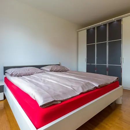 Ante Apartman *